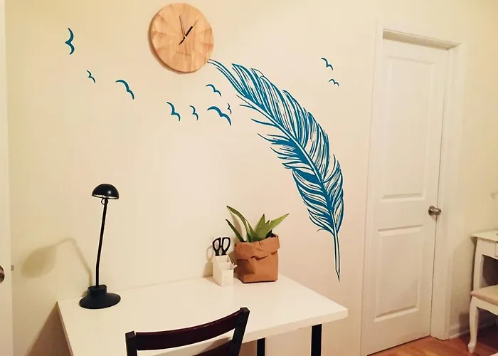 Cozy Bedrooms At University City In Philadelphia
